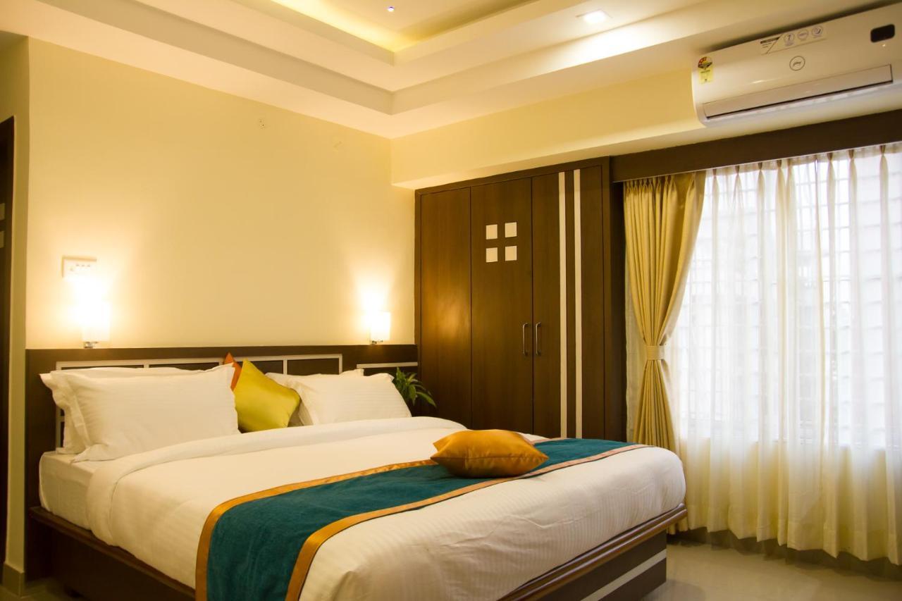 Hotel Park Riviera Guwahati Eksteriør bilde